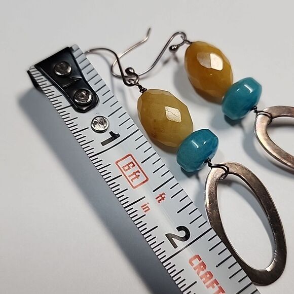 Elegant Stone Dangle Earrings - Picture 2 of 3